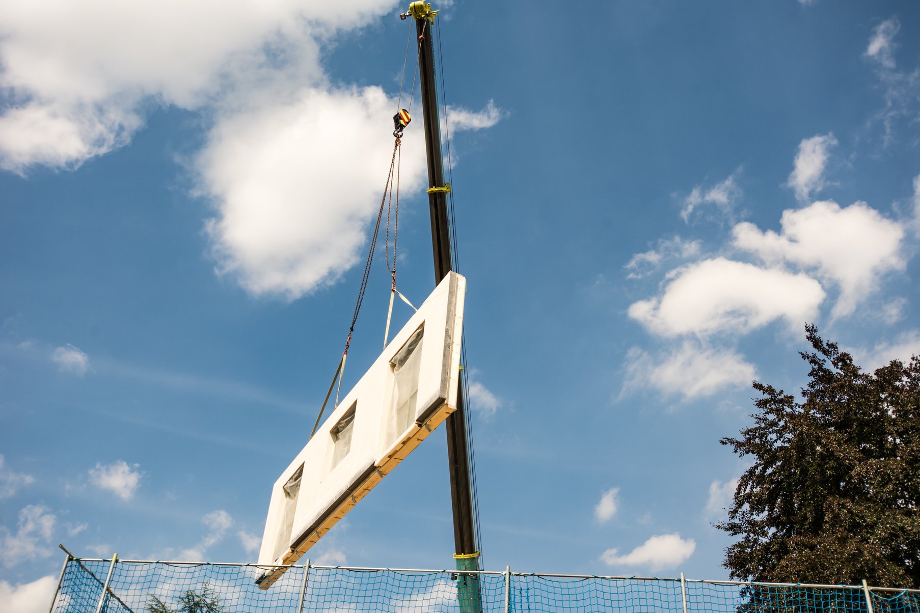 Assembling a Prefabricated House